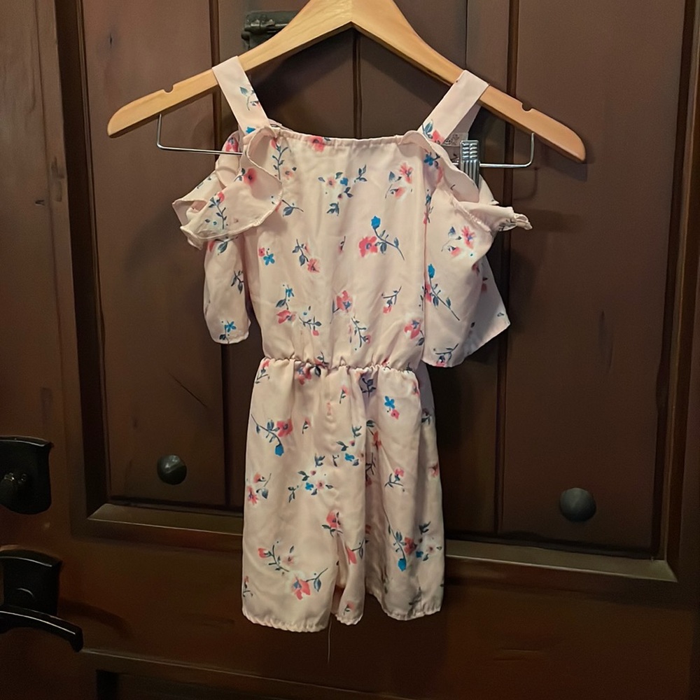 Girls magenta size 5 romper (193)